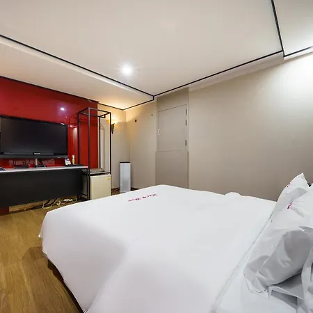 Flower Hotel